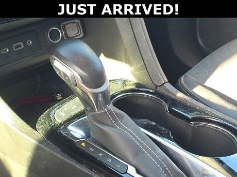 Used 2022 Buick Encore GX Select AWD/4WD image 14