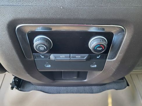 Used 2021 Chevrolet Tahoe Z71 w/ Luxury Package image 15