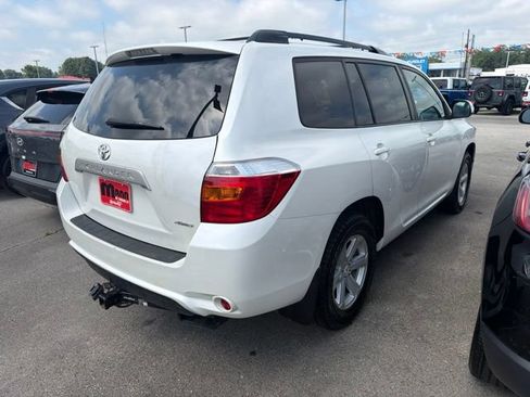 Used 2010 Toyota Highlander 4WD image 4