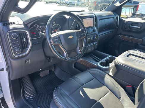 Used 2020 Chevrolet Silverado 1500 High Country w/ Technology Package AWD/4WD image 22