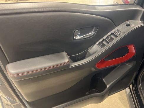 Certified 2023 Nissan Frontier PRO-4X w/ Technology Package image 7