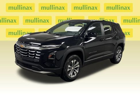 Used 2026 Chevrolet Equinox LT FWD image 8