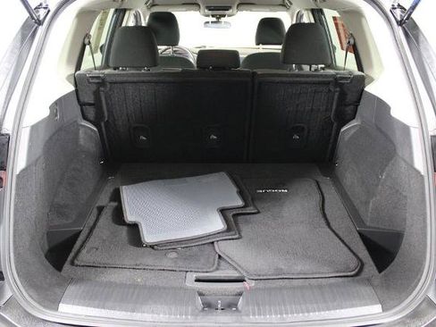 Certified 2022 Nissan Rogue SV FWD image 17