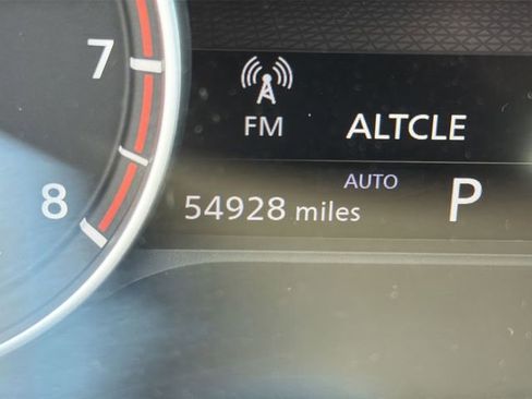 Used 2023 Nissan Rogue SV AWD/4WD image 17