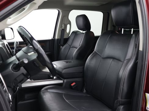 Used 2018 RAM 2500 Laramie w/ Sport Appearance Group AWD/4WD image 16