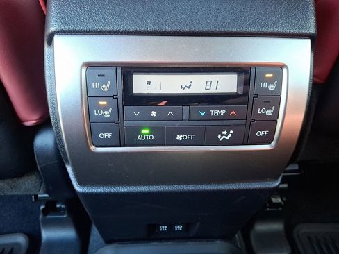 Used 2023 Lexus GX 460 Premium w/ Premium Package AWD/4WD image 11