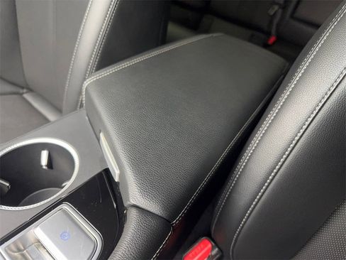 Used 2025 Genesis G70 2.5T image 71