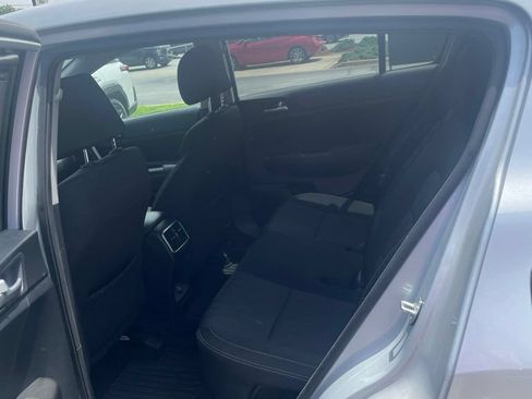 Used 2020 Kia Sportage LX FWD image 6