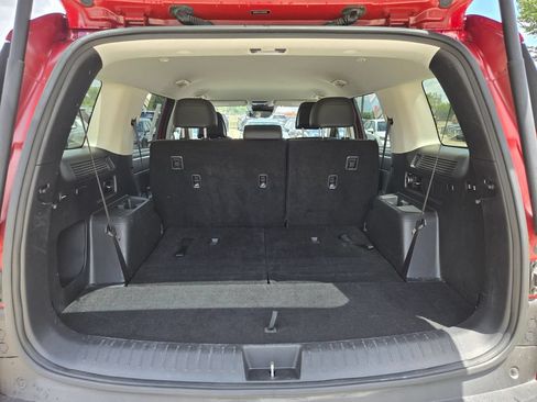 Used 2025 Hyundai Santa Fe SEL FWD image 28