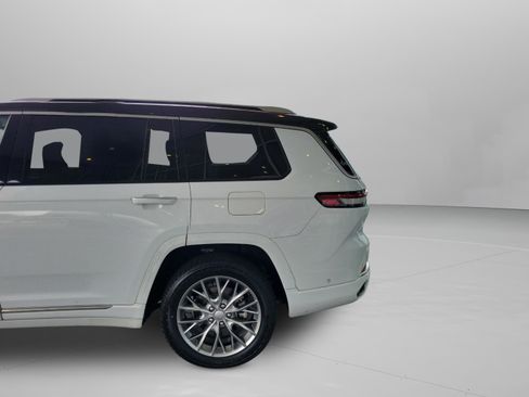 Certified 2022 Jeep Grand Cherokee L Summit w/ Advanced Protech Group IV image 30