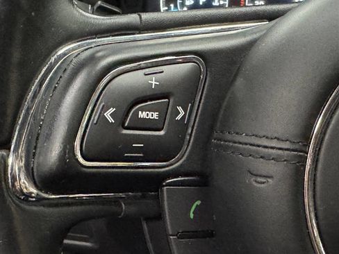 Used 2016 Jaguar XJ R-Sport image 28