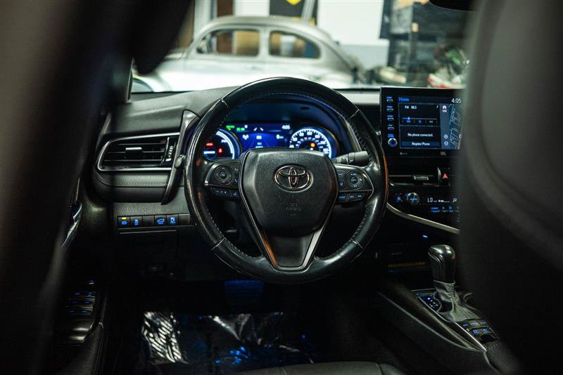 Used 2021 Toyota Camry XSE w/ Navigation Upgrade Package FWD image 14