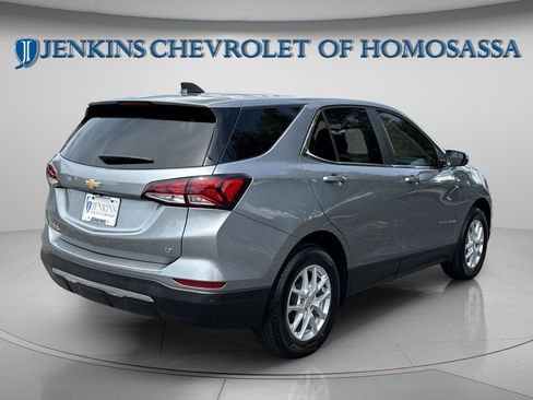 Used 2024 Chevrolet Equinox LT FWD image 4