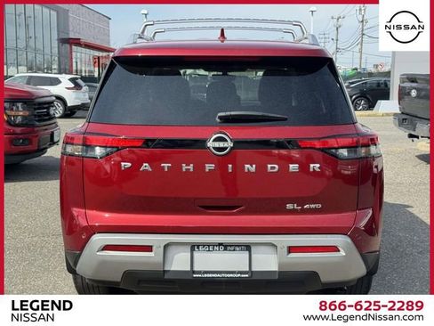 Used 2023 Nissan Pathfinder SL image 6
