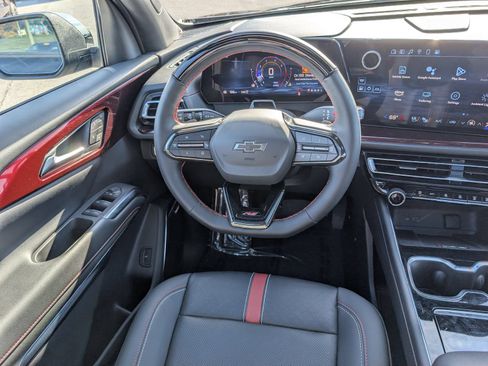 Used 2024 Chevrolet Traverse RS w/ LPO, Floor Liner Package AWD/4WD image 20