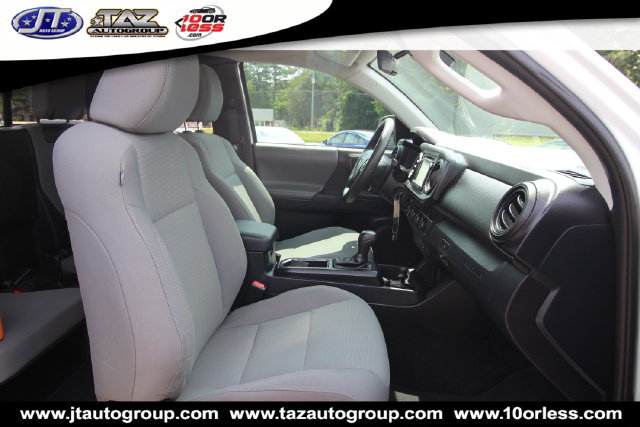 Used 2019 Toyota Tacoma SR w/ SX Package AWD/4WD image 14