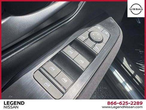 Certified 2025 Nissan Kicks S AWD/4WD image 17