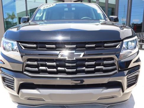Used 2021 Chevrolet Colorado W/T w/ Custom Special Edition RWD image 9