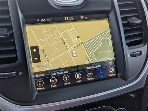 Used 2019 Chrysler 300 Limited image 12