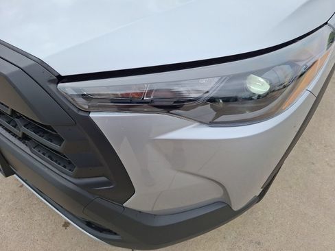 Used 2026 Toyota Corolla Cross L FWD image 9