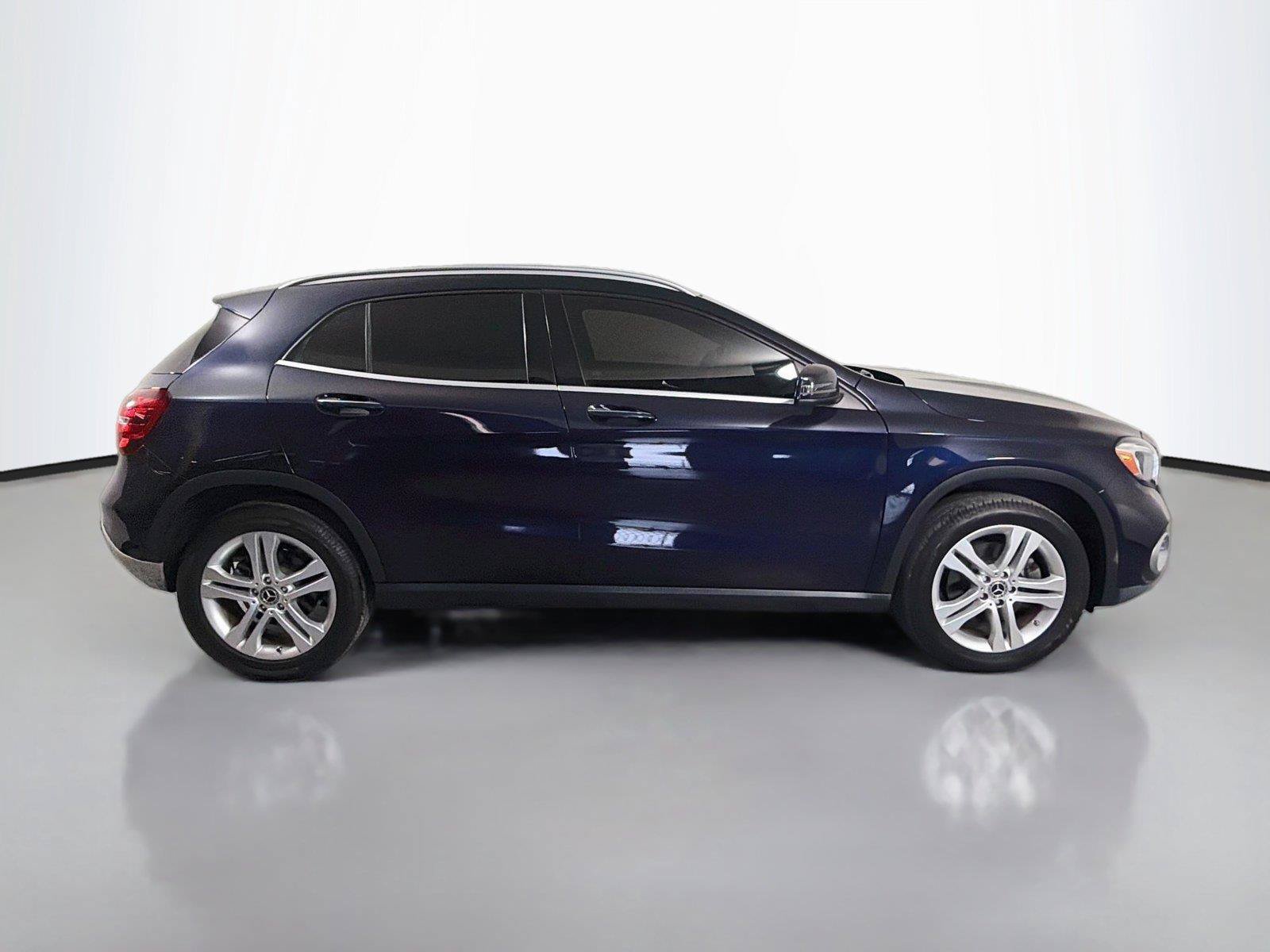 Used 2018 Mercedes-Benz GLA 250 4MATIC image 4