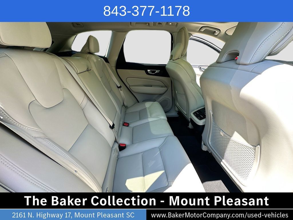 Used 2023 Volvo XC60 B5 Ultimate AWD/4WD image 28