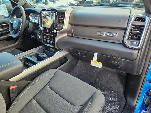 New 2026 RAM 1500 4x4 Crew Cab image 20