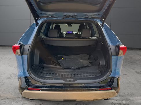 Certified 2025 Toyota RAV4 XSE AWD/4WD image 19