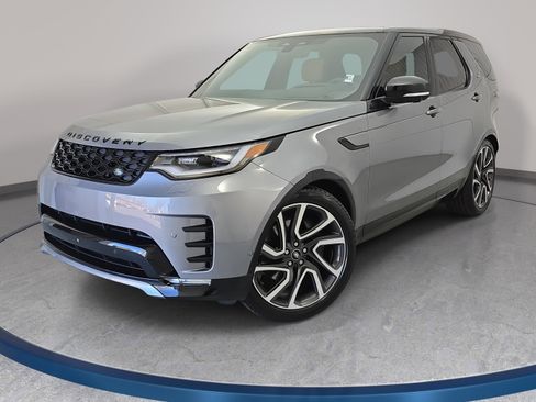 Certified 2025 Land Rover Discovery Dynamic SE AWD/4WD image 1