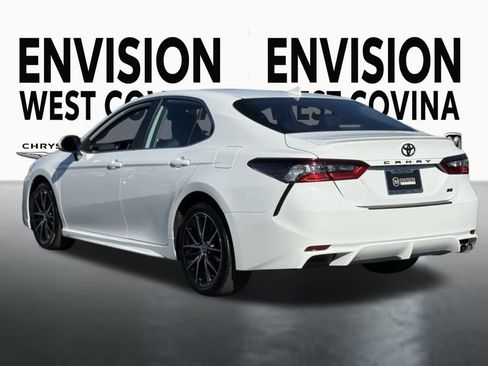 Used 2024 Toyota Camry SE image 7