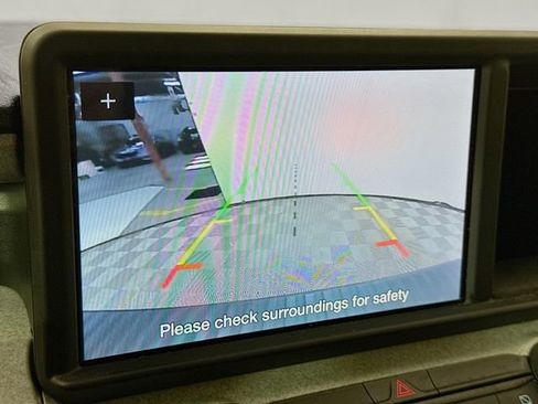 Used 2023 Ford Maverick XLT image 13