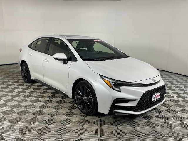 Used 2024 Toyota Corolla XSE FWD image 17