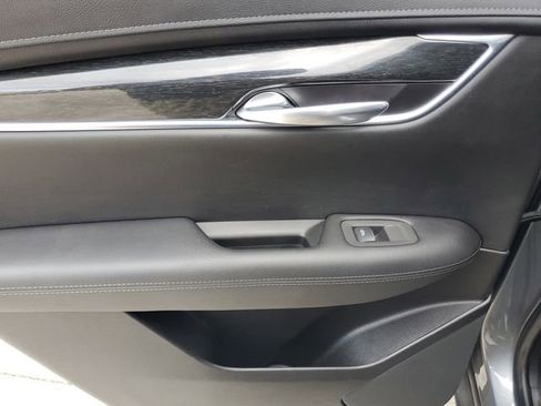 Used 2021 Cadillac XT5 Premium Luxury FWD image 13