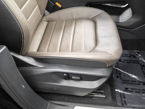 Used 2025 Volkswagen Atlas SEL image 37