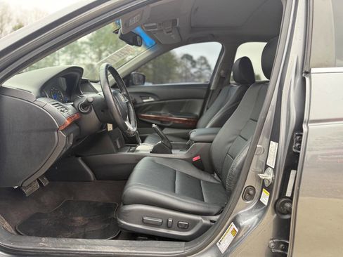 Used 2010 Honda Crosstour EX-L image 12