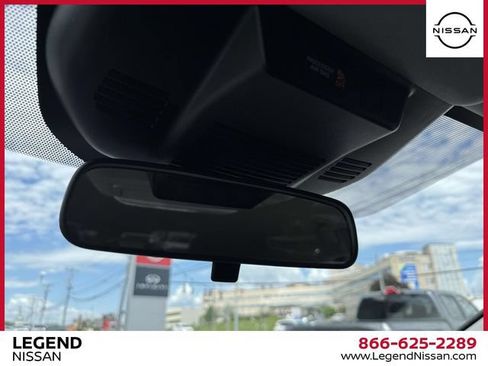 Certified 2024 Nissan Rogue SV AWD/4WD image 34