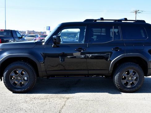 Used 2025 Lexus GX 550 image 5