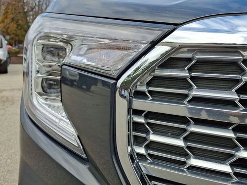 Used 2022 GMC Terrain Denali w/ Denali Premium Package image 28