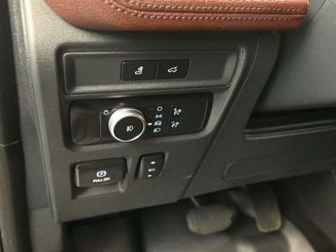 Used 2022 Ford Expedition Limited AWD/4WD image 15