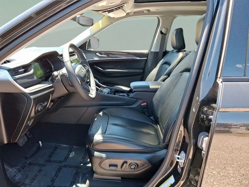 Certified 2023 Jeep Grand Cherokee L Limited w/ Black Appearance Package AWD/4WD image 29
