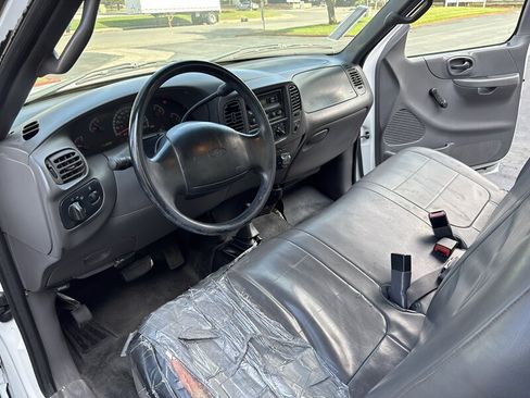Used 2002 Ford F150 XL AWD/4WD image 23