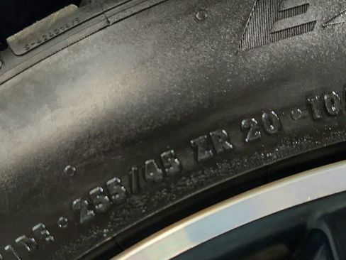 Used 2019 Mercedes-Benz GLC 300 4MATIC image 28