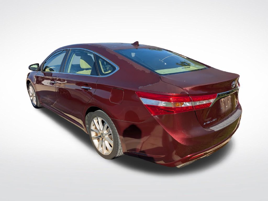 Used 2013 Toyota Avalon Limited FWD image 10