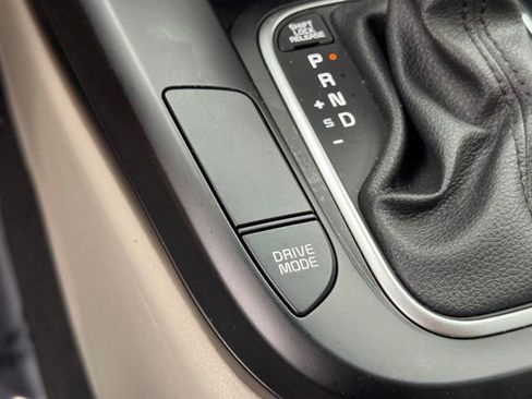 Certified 2024 Kia Soul LX FWD image 19