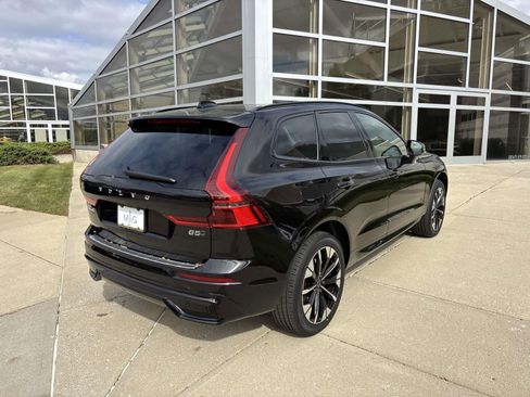 New 2026 Volvo XC60 B5 Plus w/ Protection Package Premier image 7