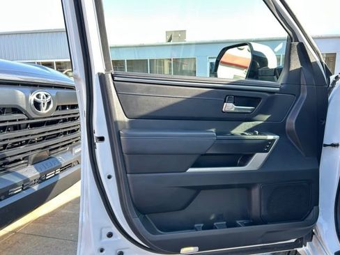 Used 2025 Toyota Tundra Platinum image 26