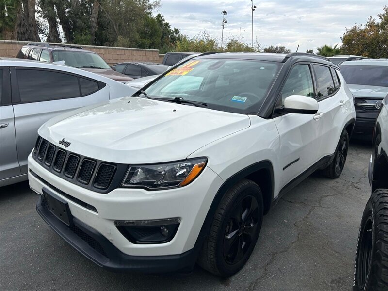 Used 2019 Jeep Compass Latitude FWD image 29