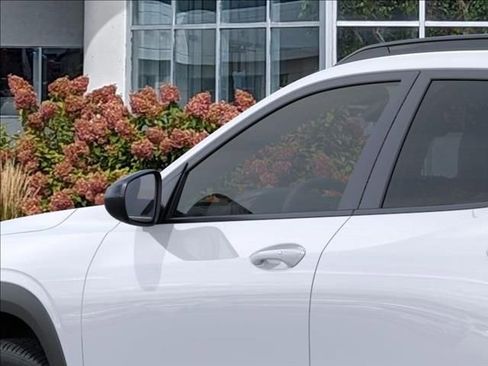 New 2026 Chevrolet Trax RS image 12