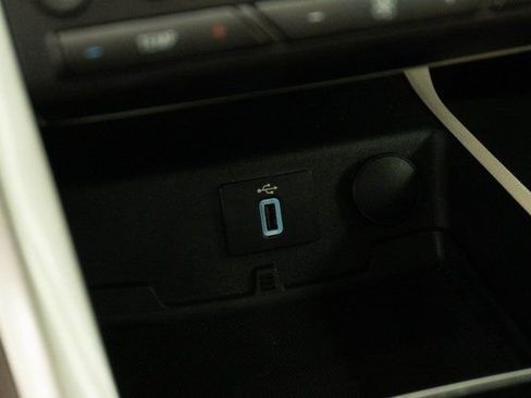 Used 2018 Ford Fusion Energi Platinum image 34