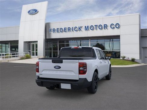 New 2026 Ford Maverick Lariat w/ Black Appearance Package image 8